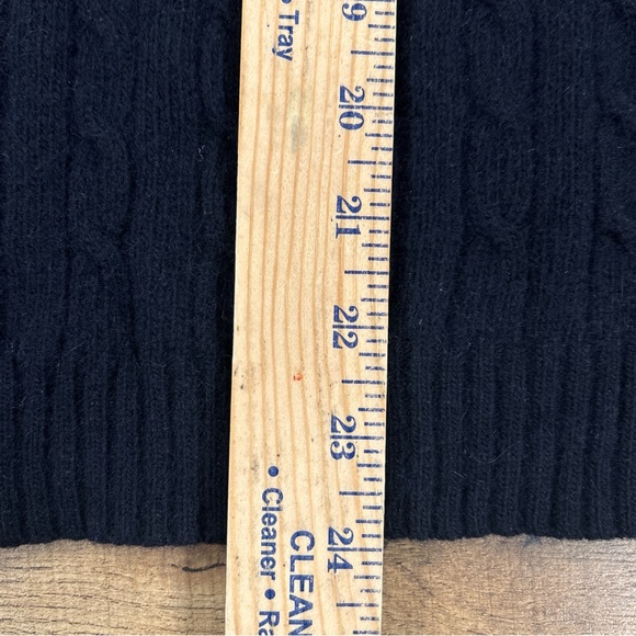 J Crew Womens Sweater Large Blue Cable Knit V Neck, Shrunk Fits Like a Small - Picture 8 of 13
